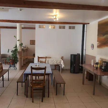 Solfe Backpacker Hostel *